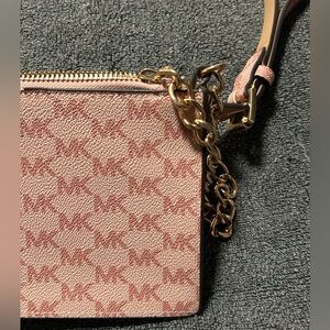 Michael kors belt wallet